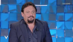 Lutto Enrico Brignano donna sua vita messaggio dolore