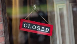 Fallimento colosso ristorazione chiude sempre clienti cacciati