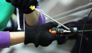 Rubano auto paghi tu rischi perdere euro