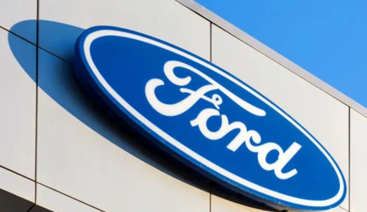 Stabilimento Ford (Depositphotos foto) - www.insolenzadir2d2.it