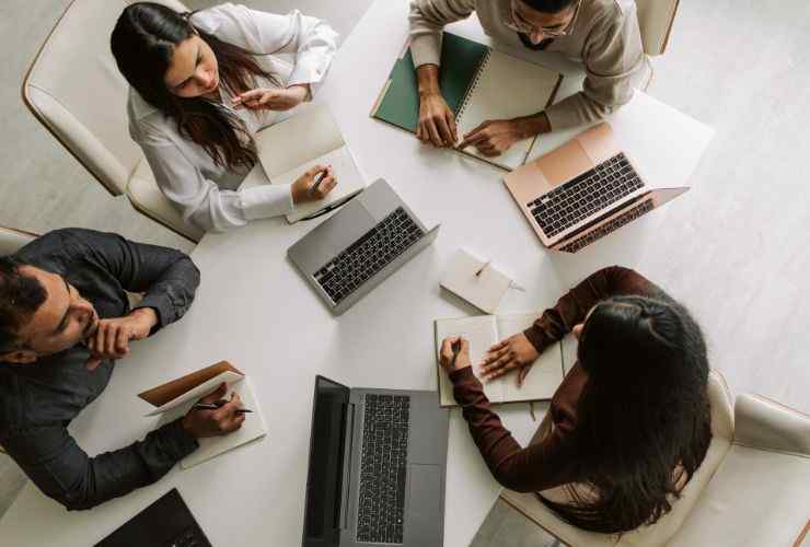 Lavoro in agenzia