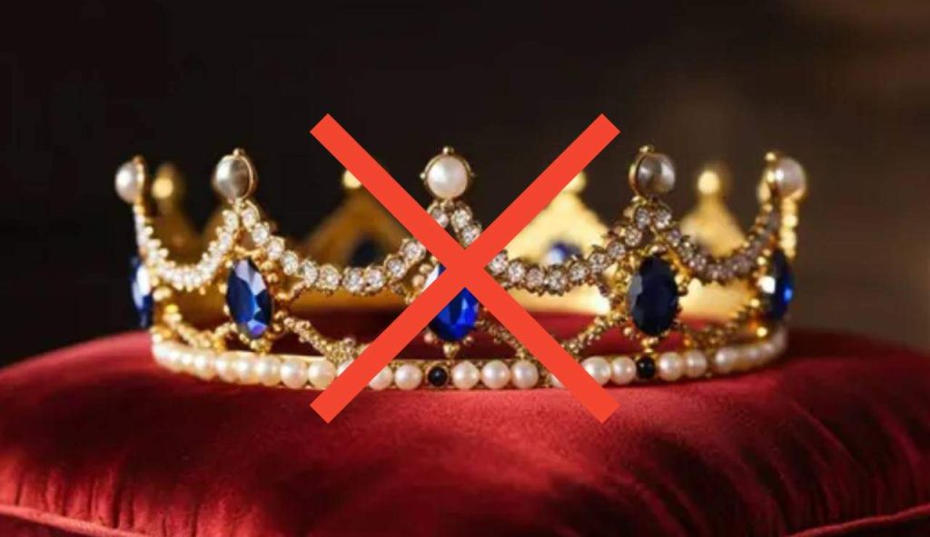 Addio monarchia (Depositphotos foto) - www.insolenzadir2d2.it