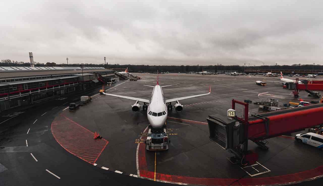 Aeroporto (Pixabay foto) - www.insolenzadir2d2.it