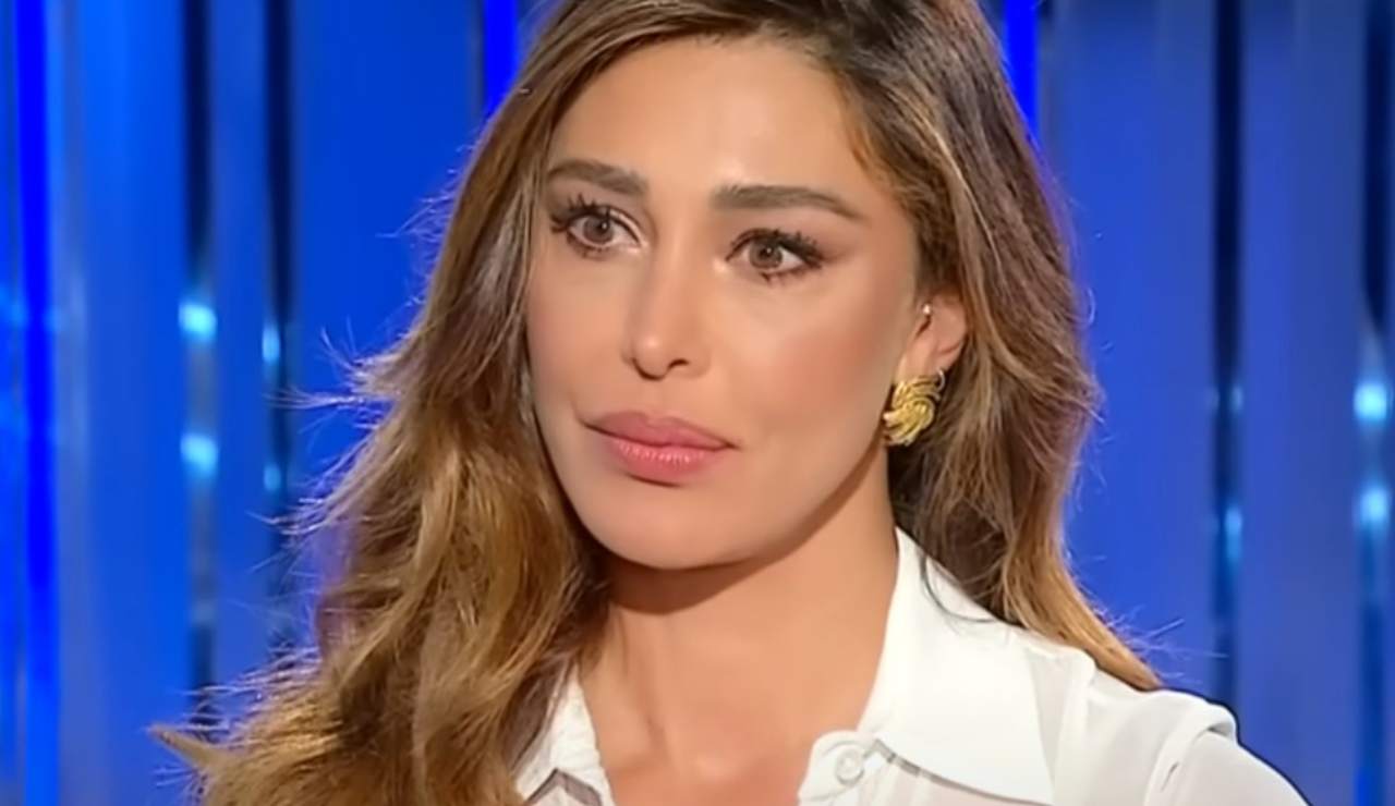 Belen intervistata (Rai - youtube screenshot) - www.insolenzadir2d2.it