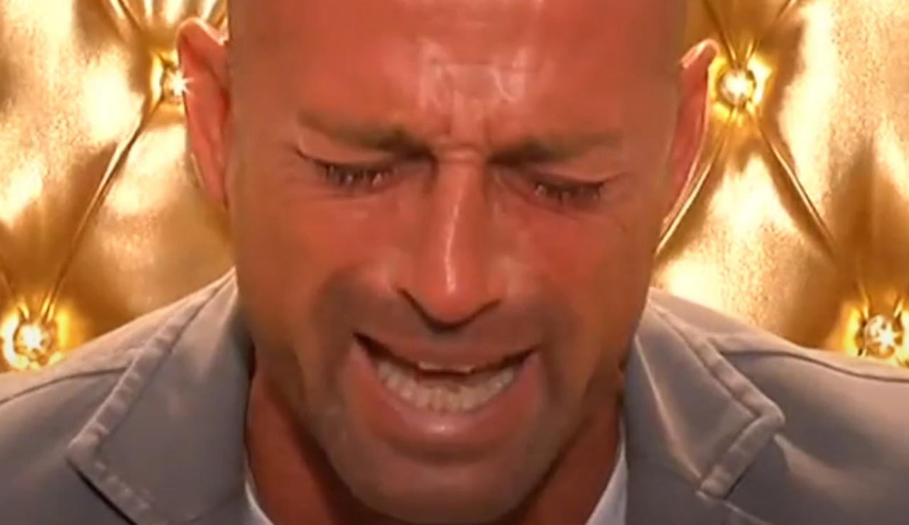 Bettarini al GF Vip (Grande Fratello Vip - youtube screenshot) - www.insolenzadir2d2.it