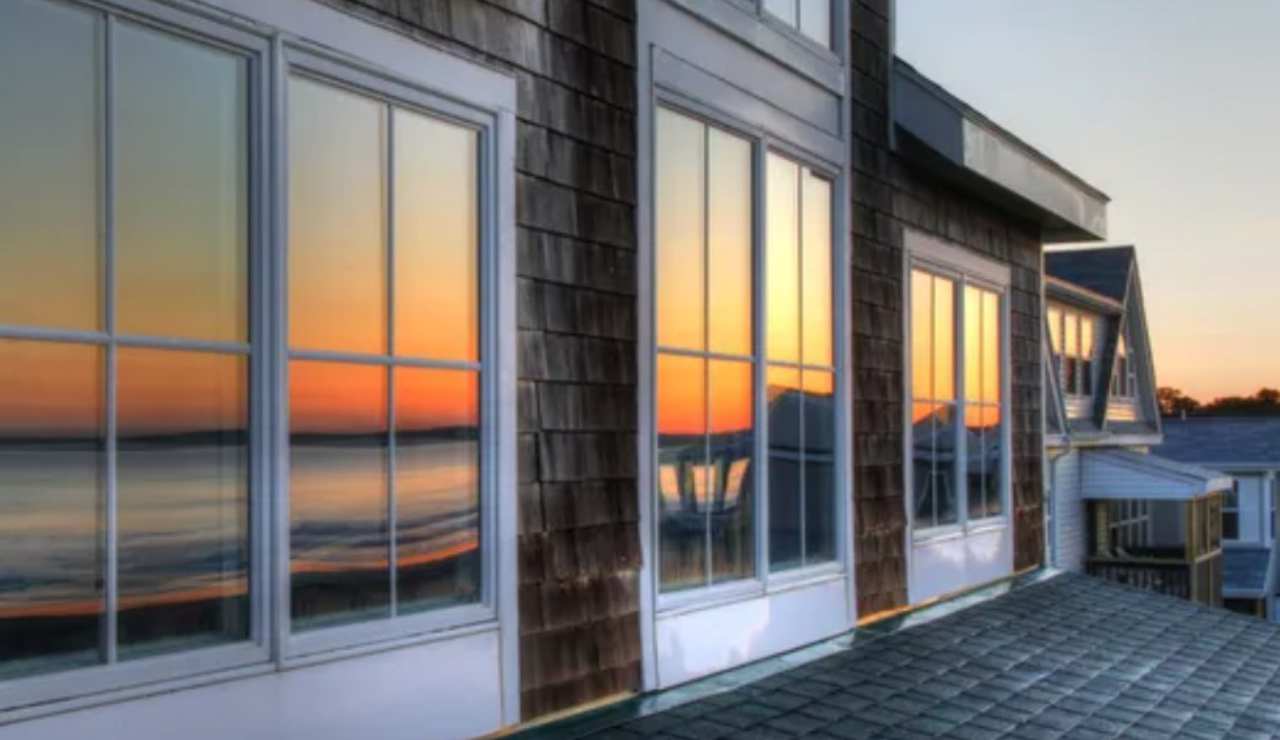 Casa sul mare (Depositphotos foto) - www.insolenzadir2d2.it