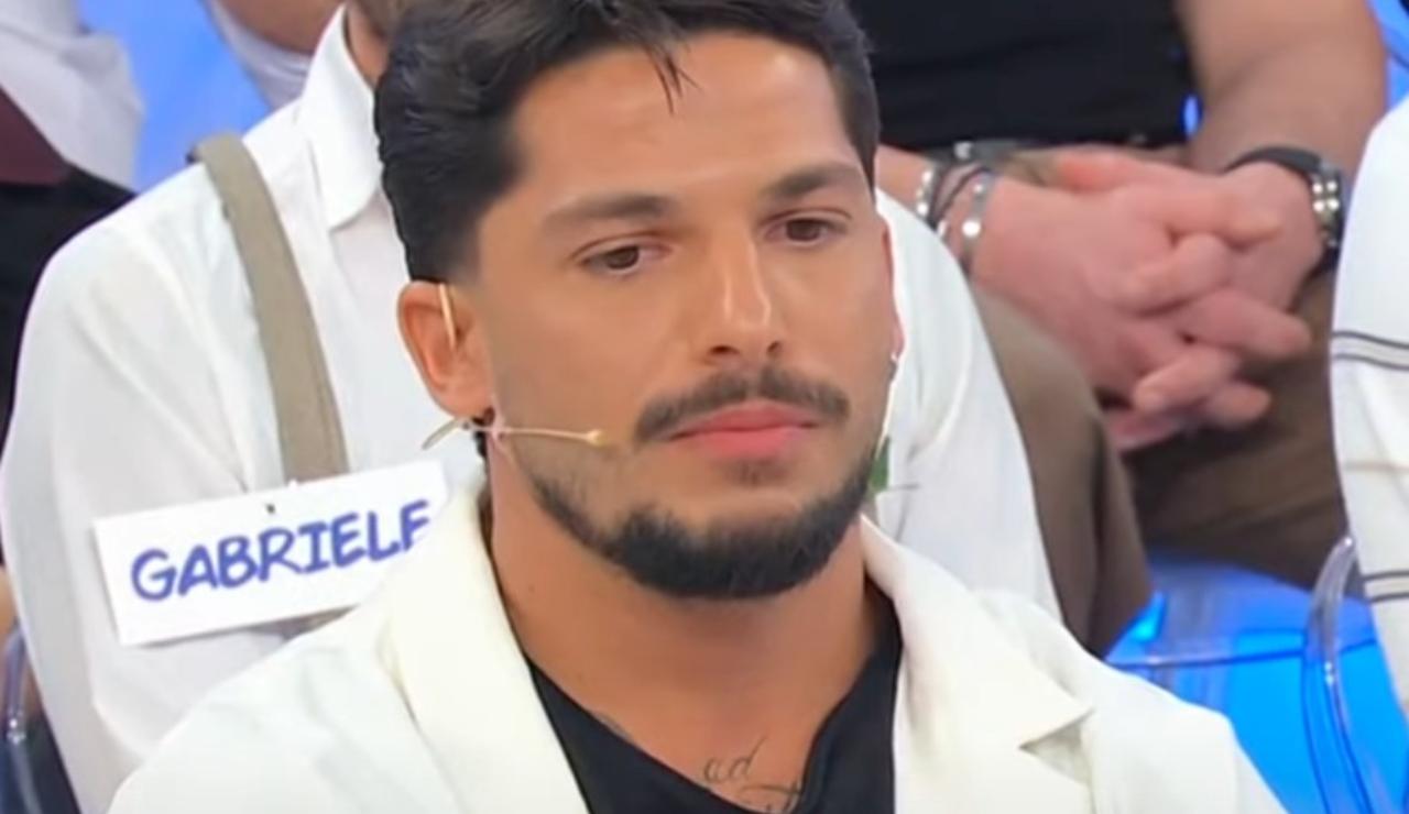 Gianmarco Steri (Uomini e Donne - youtube screenshot) - www.insolenzadir2d2.it 