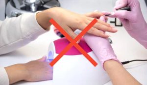 Manicure e pericoli (Depositphotos foto) - www.insolenzadir2d2.it