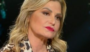 Simona Ventura seria (Rai - youtube screenshot) - www.insolenzadir2d2.it