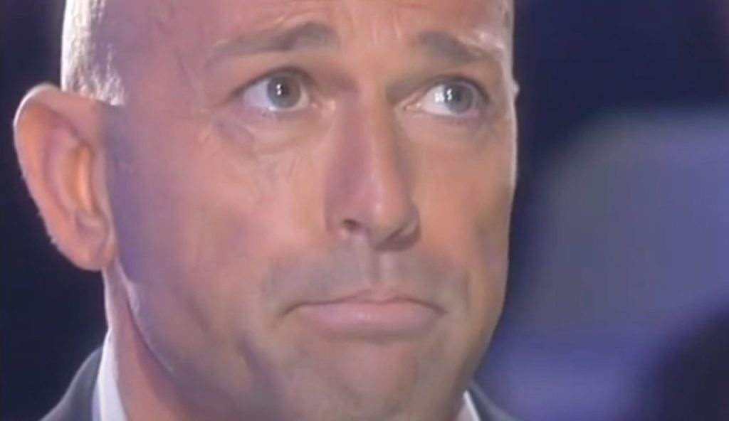 Stefano Bettarini (Mediaset Infinity - youtube screenshot) - www.insolenzadir2d2.it