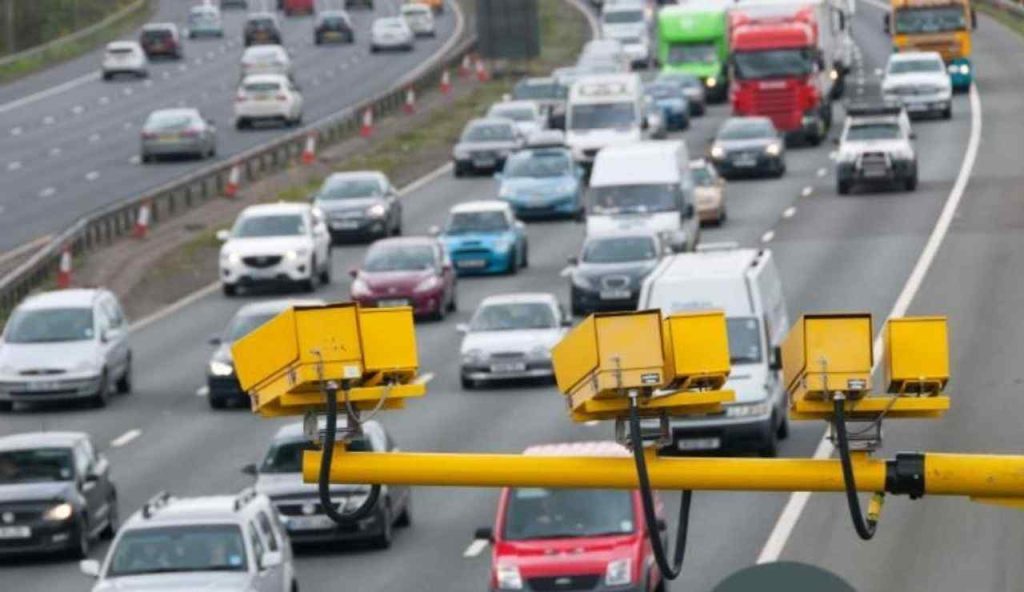 Autovelox strada trafficata