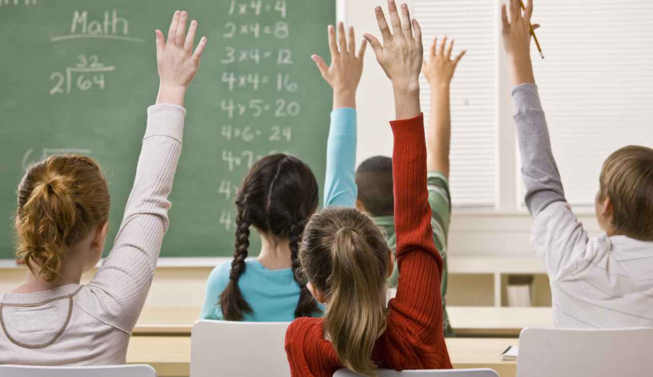 Bambini a scuola (Depositphotos foto) - www.insolenzadir2d2.it 
