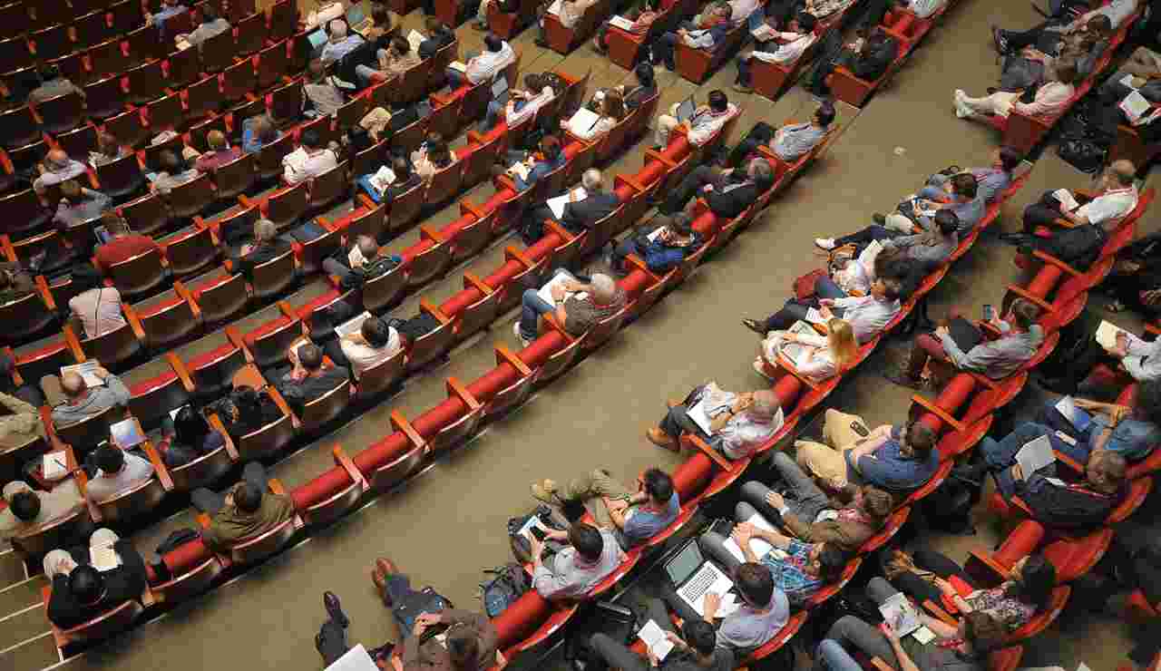 Concorso pubblico (Pixabay foto) - www.insolenzadir2d2.it