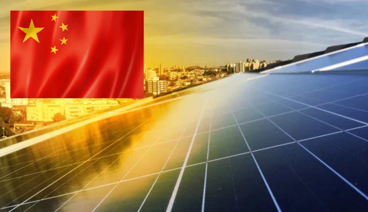 Impianto fotovoltaico cinese (Depositphotos foto) - www.insolenzadir2d2.it