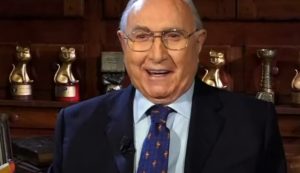 Pippo Baudo (Rai - youtube screenshot) - www.insolenzadir2d2.it