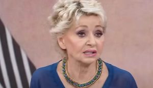 Enrica Bonaccorti (Rai - youtube screenshot) - www.insolenzadir2d2.it