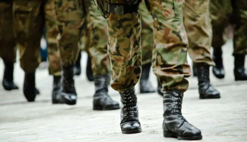 Leva militare obbligatoria (Depositphotos foto) - www.insolenzadir2d2.it