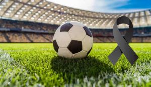 Lutto nel mondo del calcio (Depositphotos foto) - www.insolenzadir2d2.it