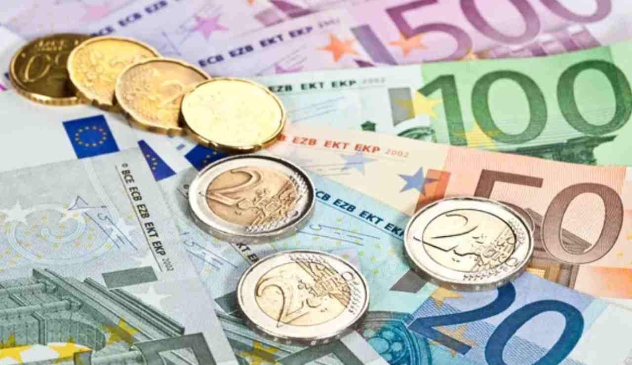 Monete e banconote (Depositphotos foto) - www.insolenzadir2d2.it