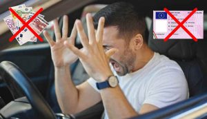 Uomo arrabbiato in auto senza soldi e patente (Depositphotos foto) - www.insolenzadir2d2.it