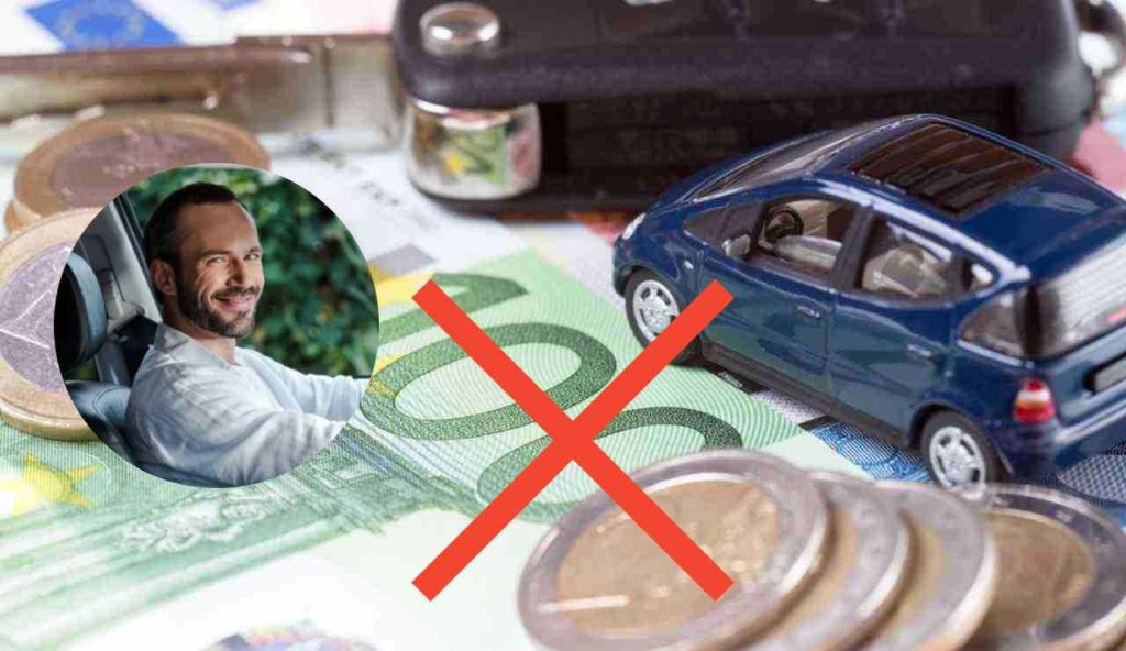 Bollo auto e soldi risparmiati (Depositphotos foto) - www.insolenzadir2d2.it